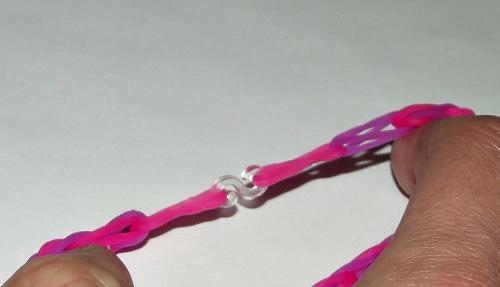 Jak utkać bransoletkę szydełkowaną? Jak utkać bransoletki z gumek szydełkowanych?