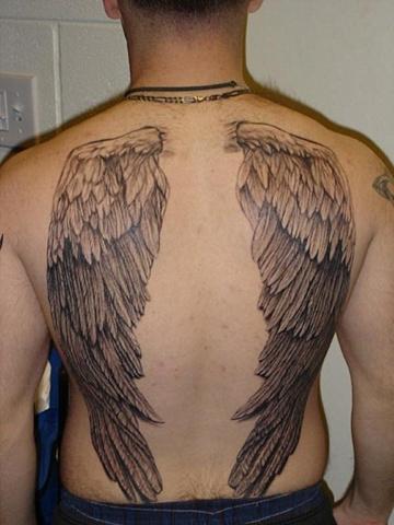 Męskie tatuaże na plecach. Popularne szkice