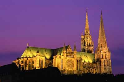 Gotycka katedra - wielkość średniowiecznej myśli architektonicznej