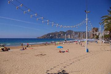 Wakacje na plaży w Hiszpanii: najlepsze miejsca na wybrzeżu